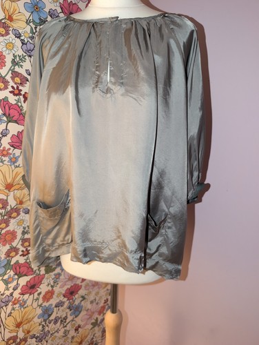 Humanoid ladies oversized - humanoid,
