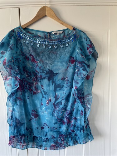 Red herring blue floral - red,
