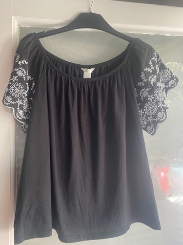 Women top with - women’s, embroidery